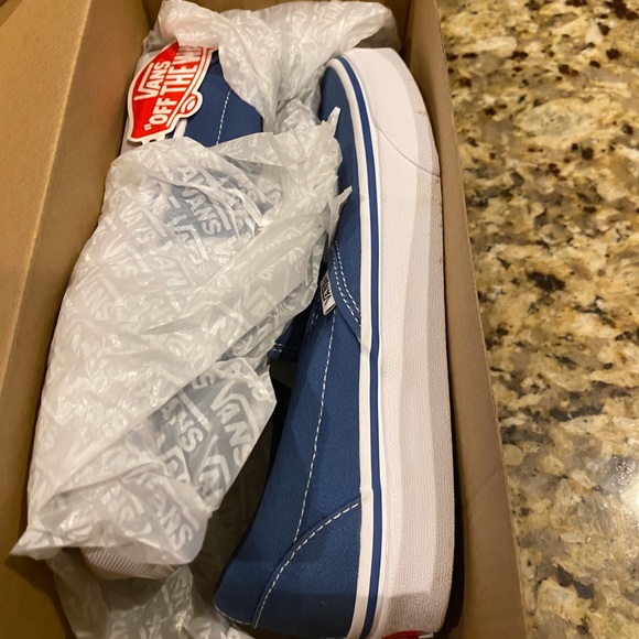 Vans slip on woman’s size 8 - Picture 2 of 3